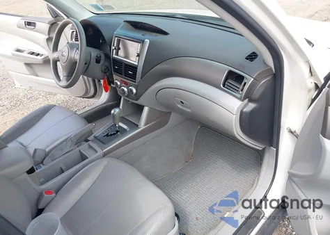 2010 Subaru Forester 2.5X Limited z USA, uszkodzony, nr VIN JF2SH6DC8AH746743